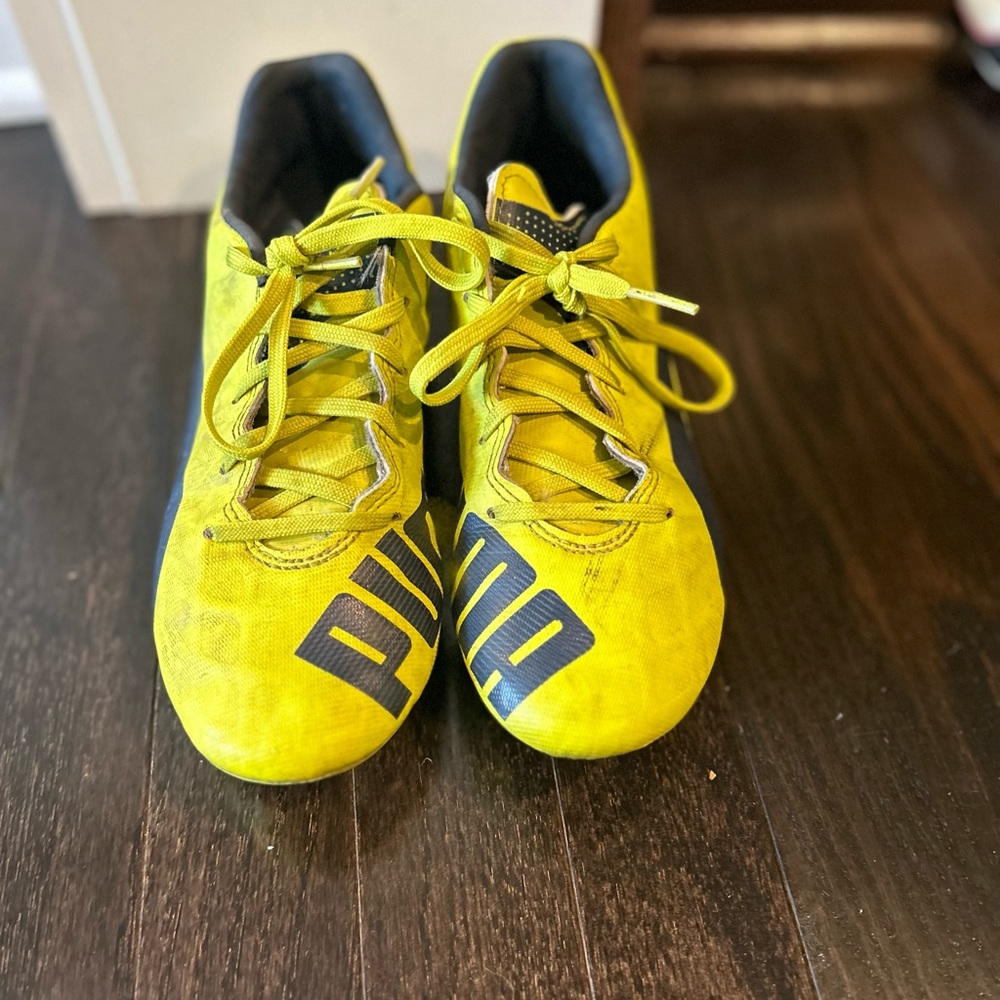 Puma kids size 4.5 soccer cleats